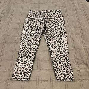 Evolution and Creation Leopard Print Leggings Size L!